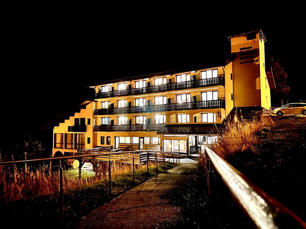Hôtel Skiazur-Le Piolet Saint-Martin-de-Belleville Exterior foto